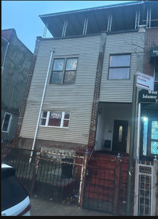 2121 Grand Avenue, Bronx, NY 10453